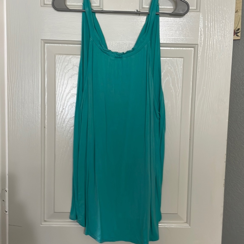 Magic Fit tank top. Size large.